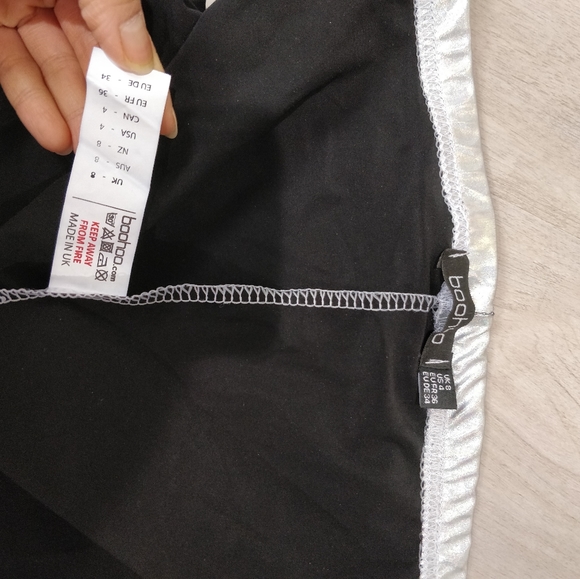 NWOT Boohoo holographic iridescent leggings - Picture 15 of 17